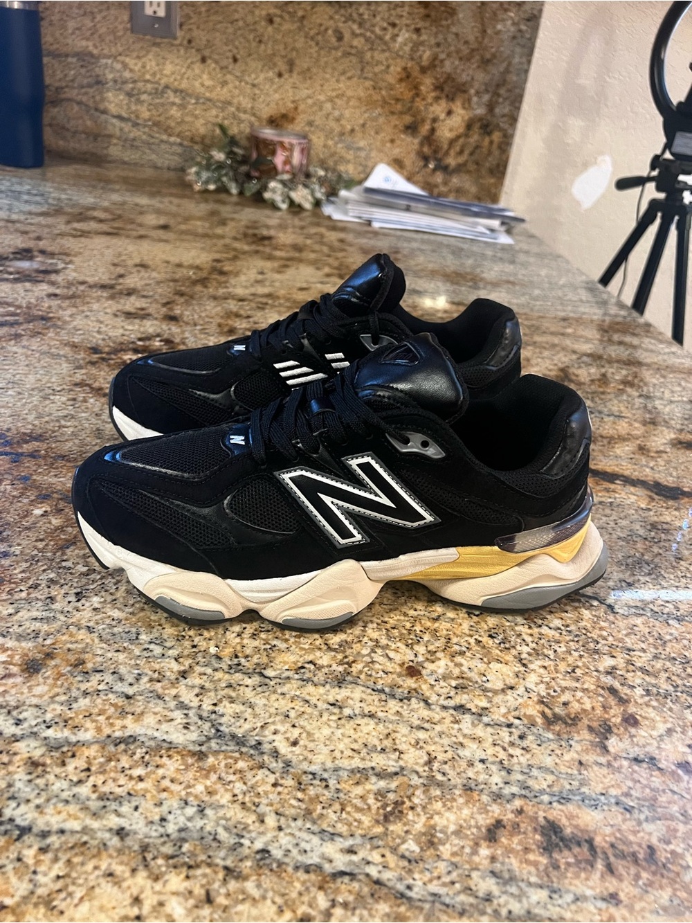 New Balance 9060 Black Silver Yellow Men’s 8.5 Women’s 10